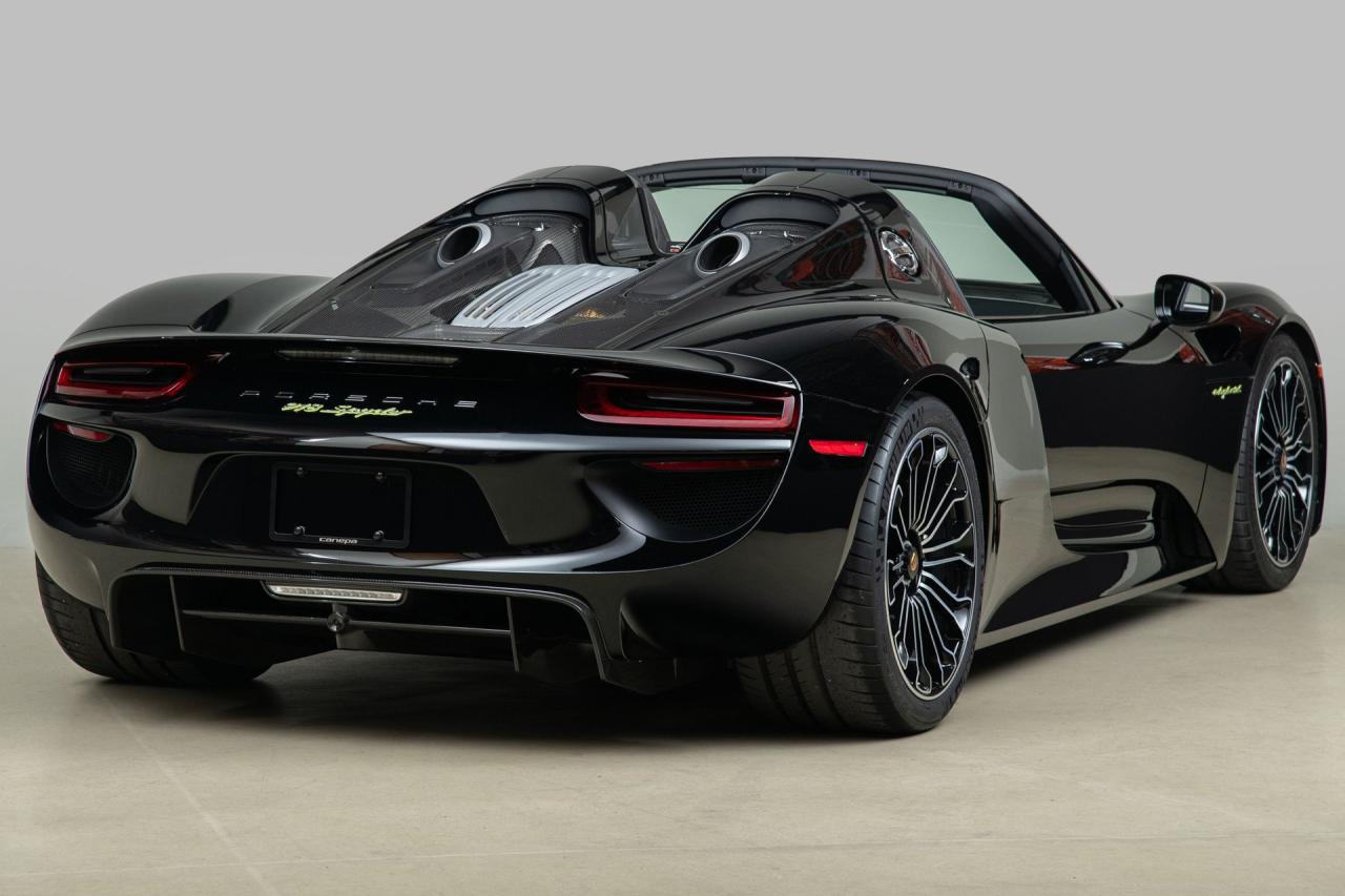 2015 Porsche 918 Spyder