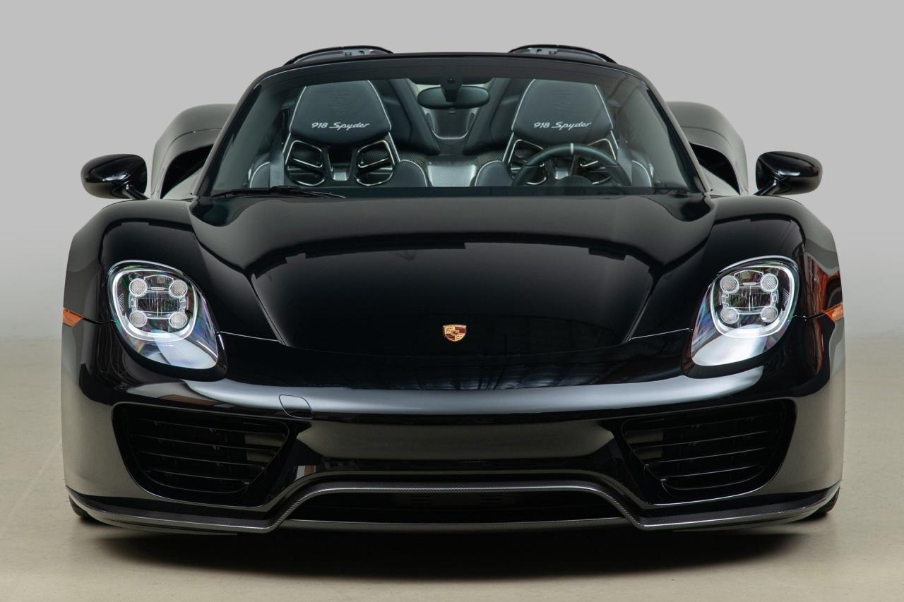 2015 Porsche 918 Spyder