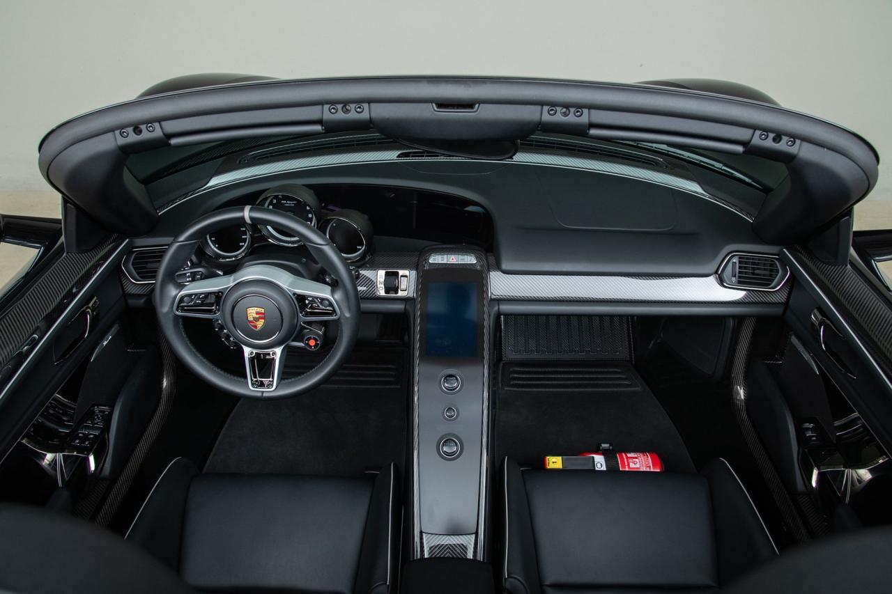 2015 Porsche 918 Spyder