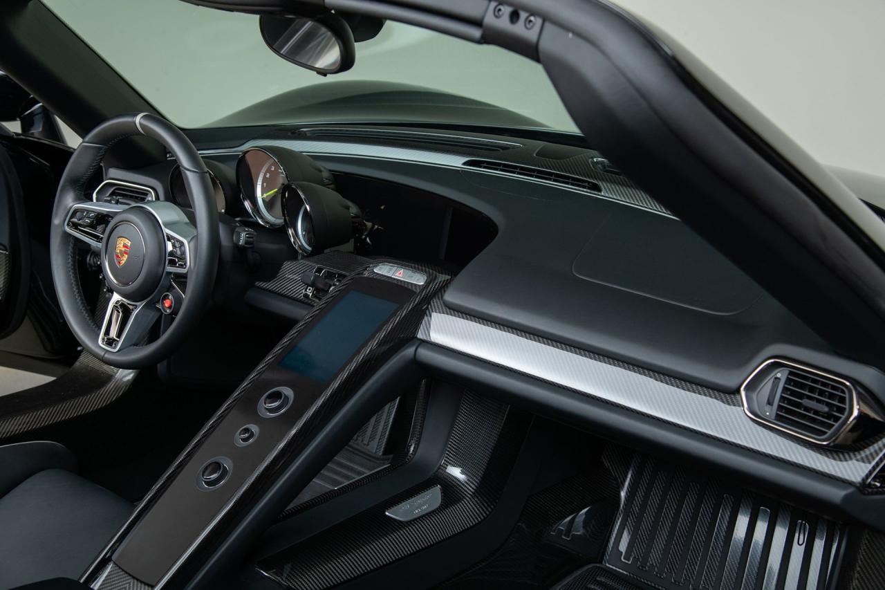 2015 Porsche 918 Spyder