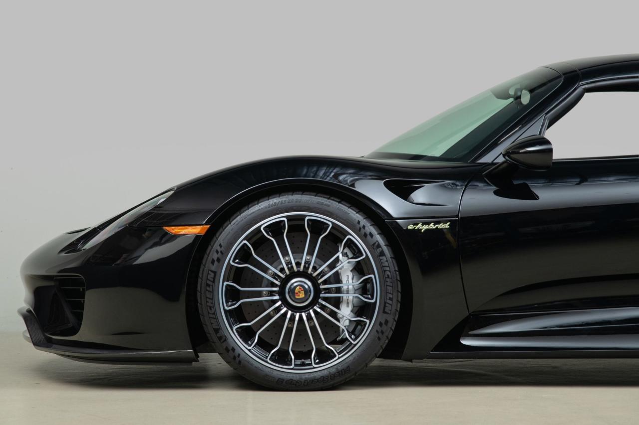 2015 Porsche 918 Spyder