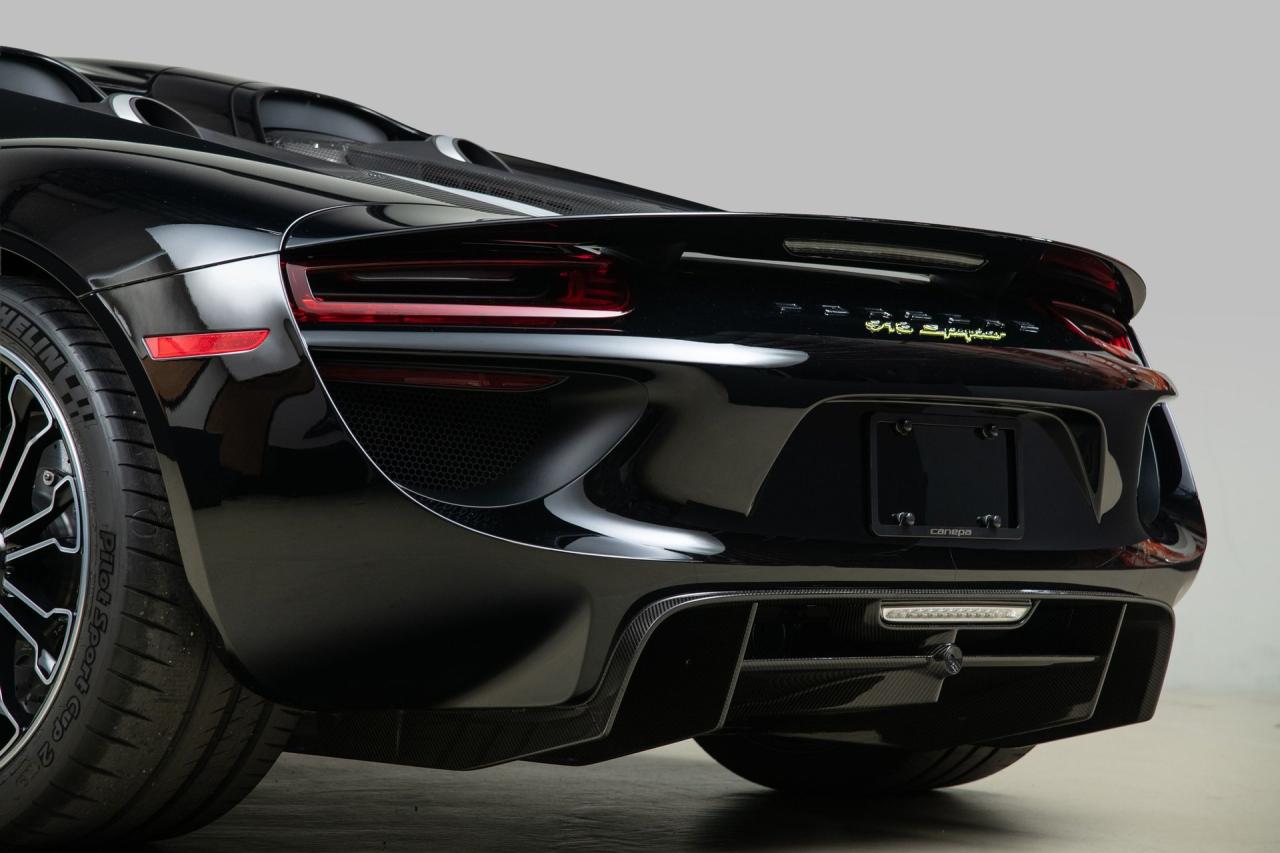 2015 Porsche 918 Spyder