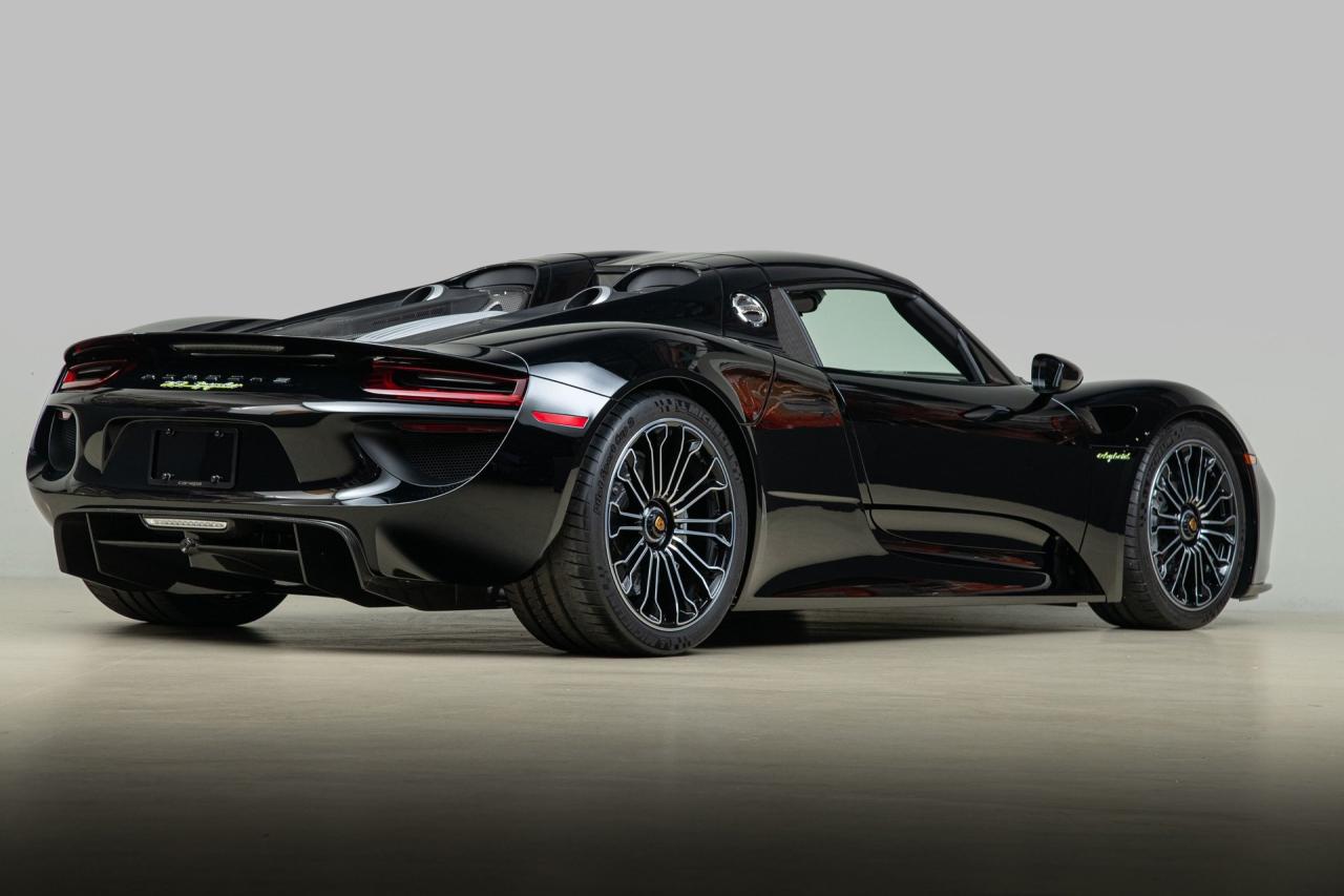 2015 Porsche 918 Spyder