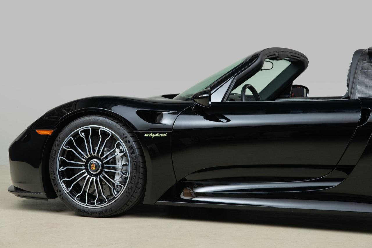 2015 Porsche 918 Spyder