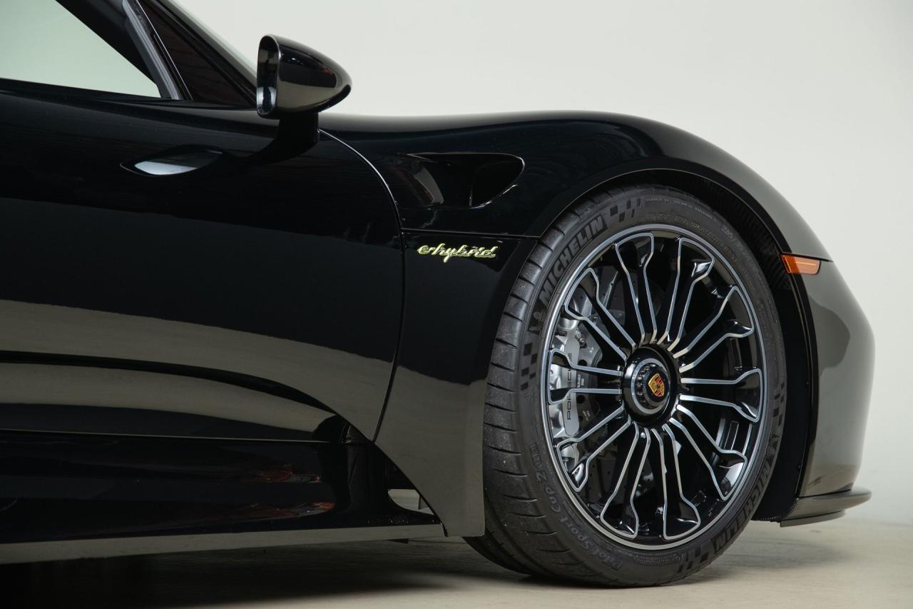 2015 Porsche 918 Spyder