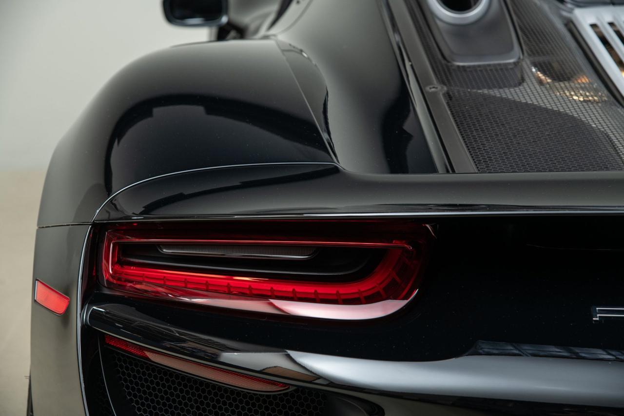 2015 Porsche 918 Spyder