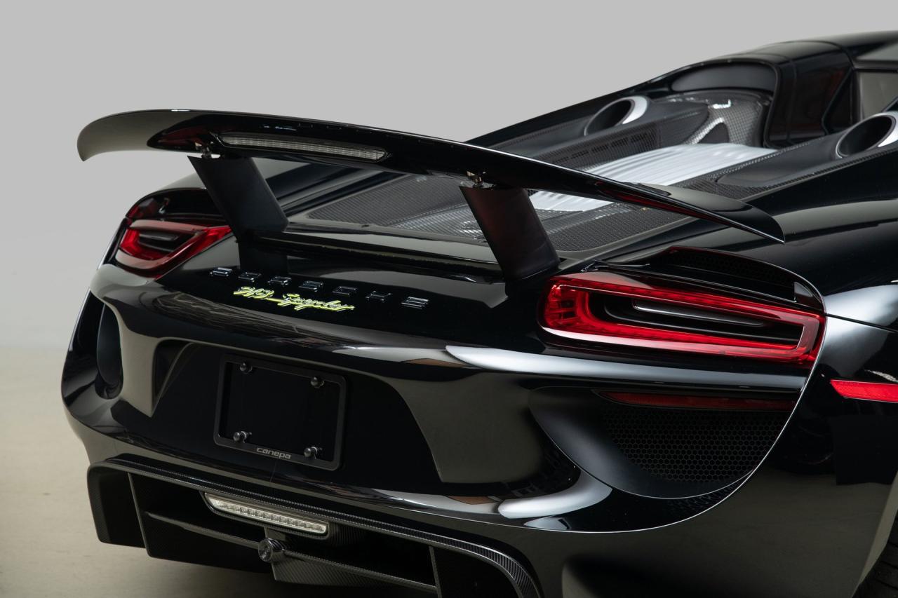 2015 Porsche 918 Spyder