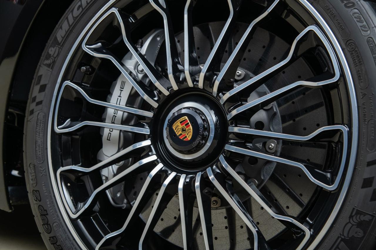 2015 Porsche 918 Spyder