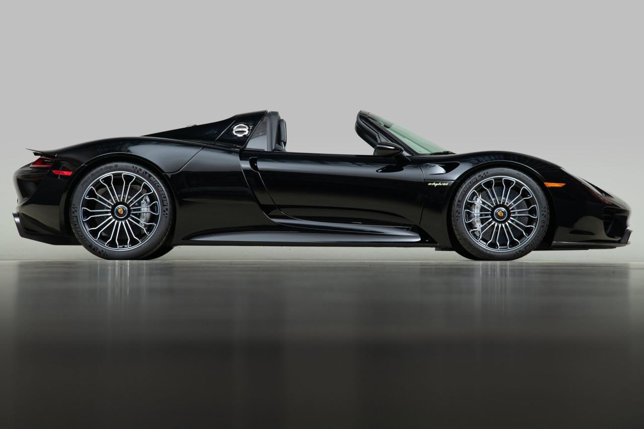 2015 Porsche 918 Spyder