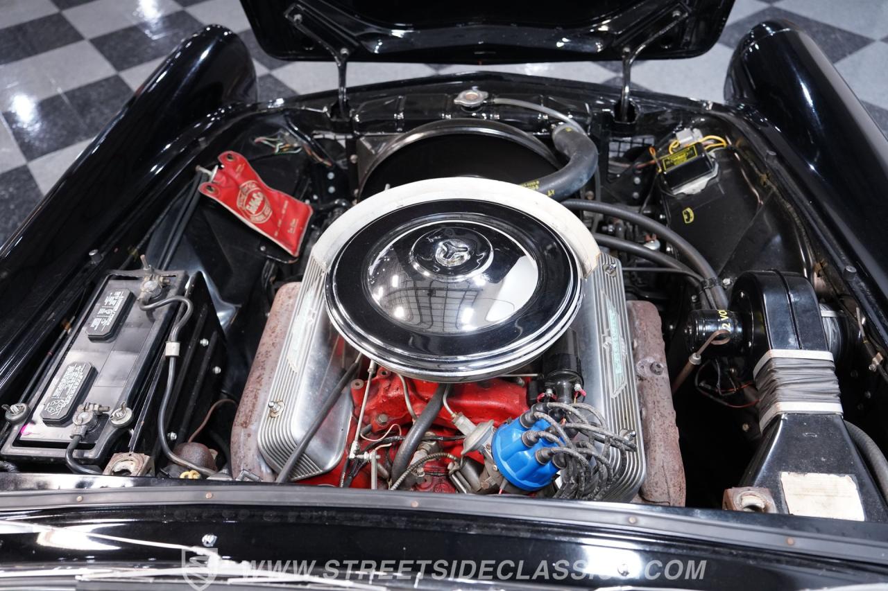 1957 Ford Thunderbird
