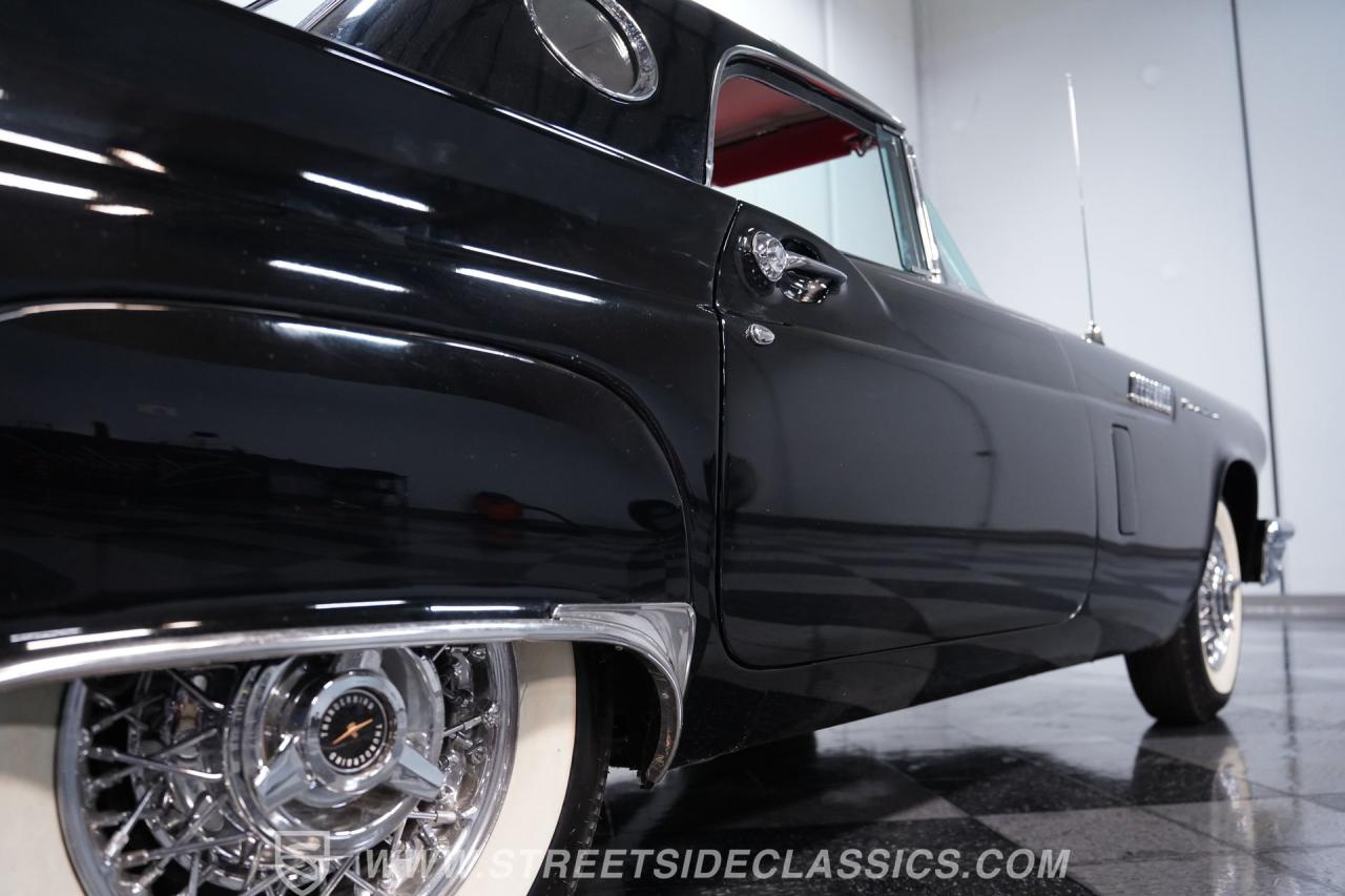 1957 Ford Thunderbird