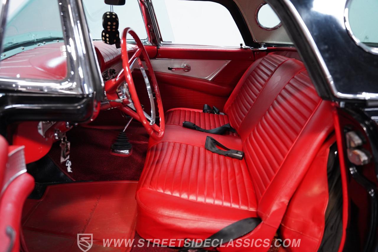 1957 Ford Thunderbird