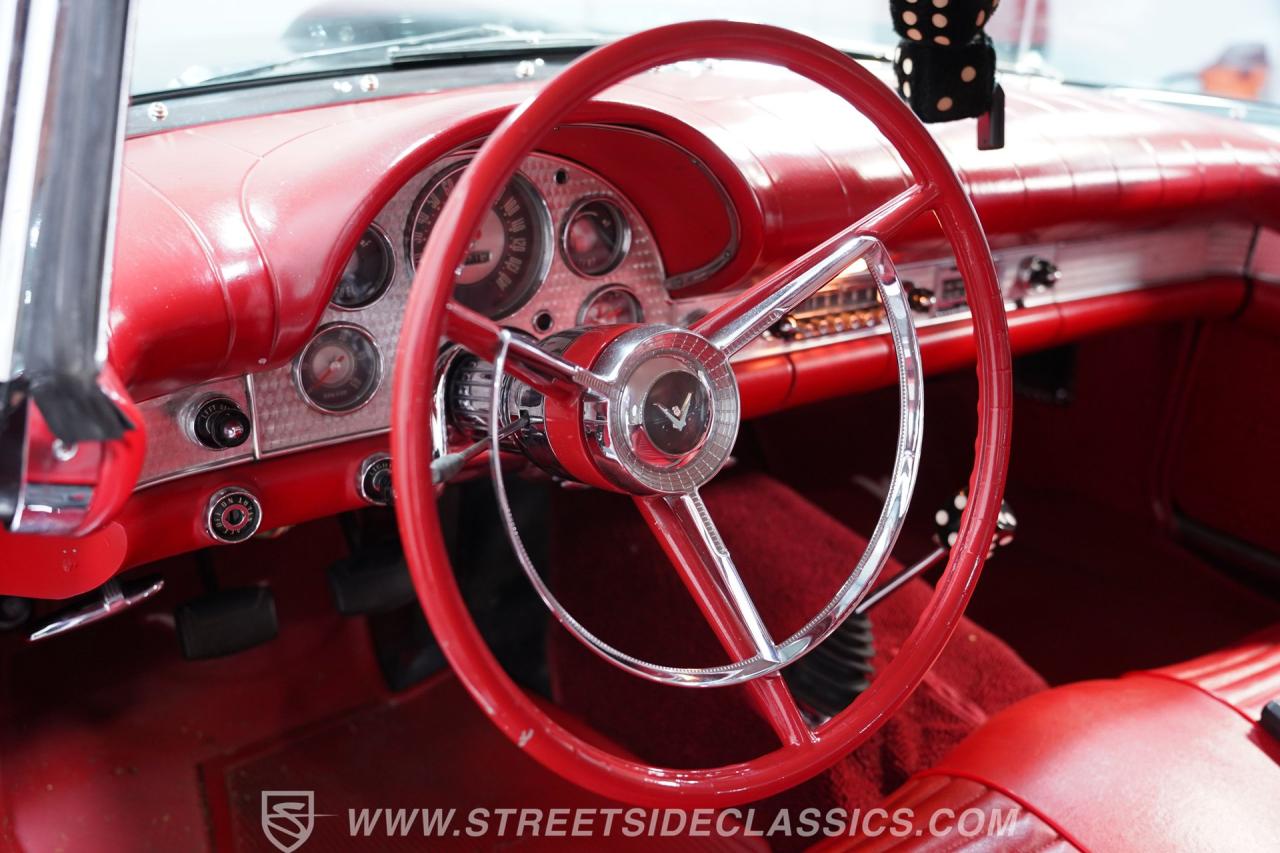 1957 Ford Thunderbird