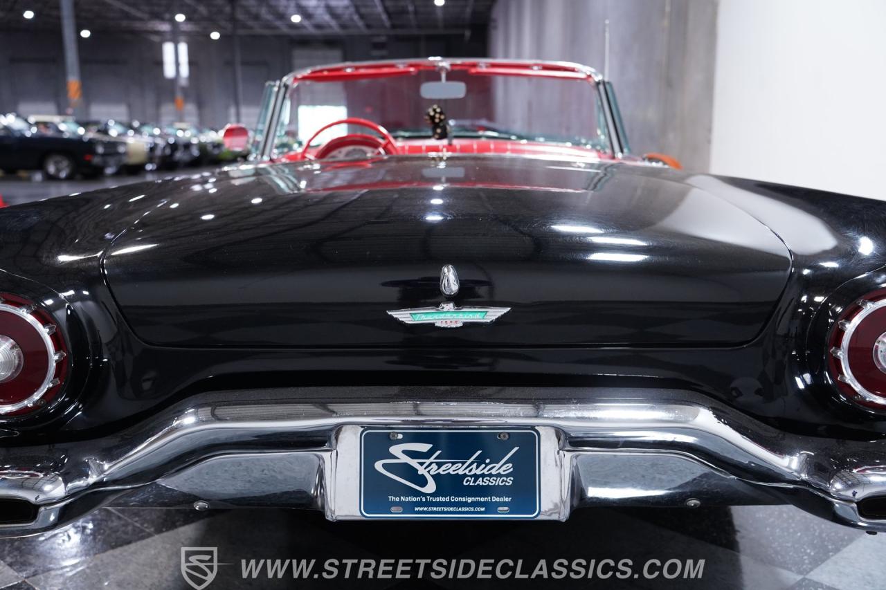 1957 Ford Thunderbird