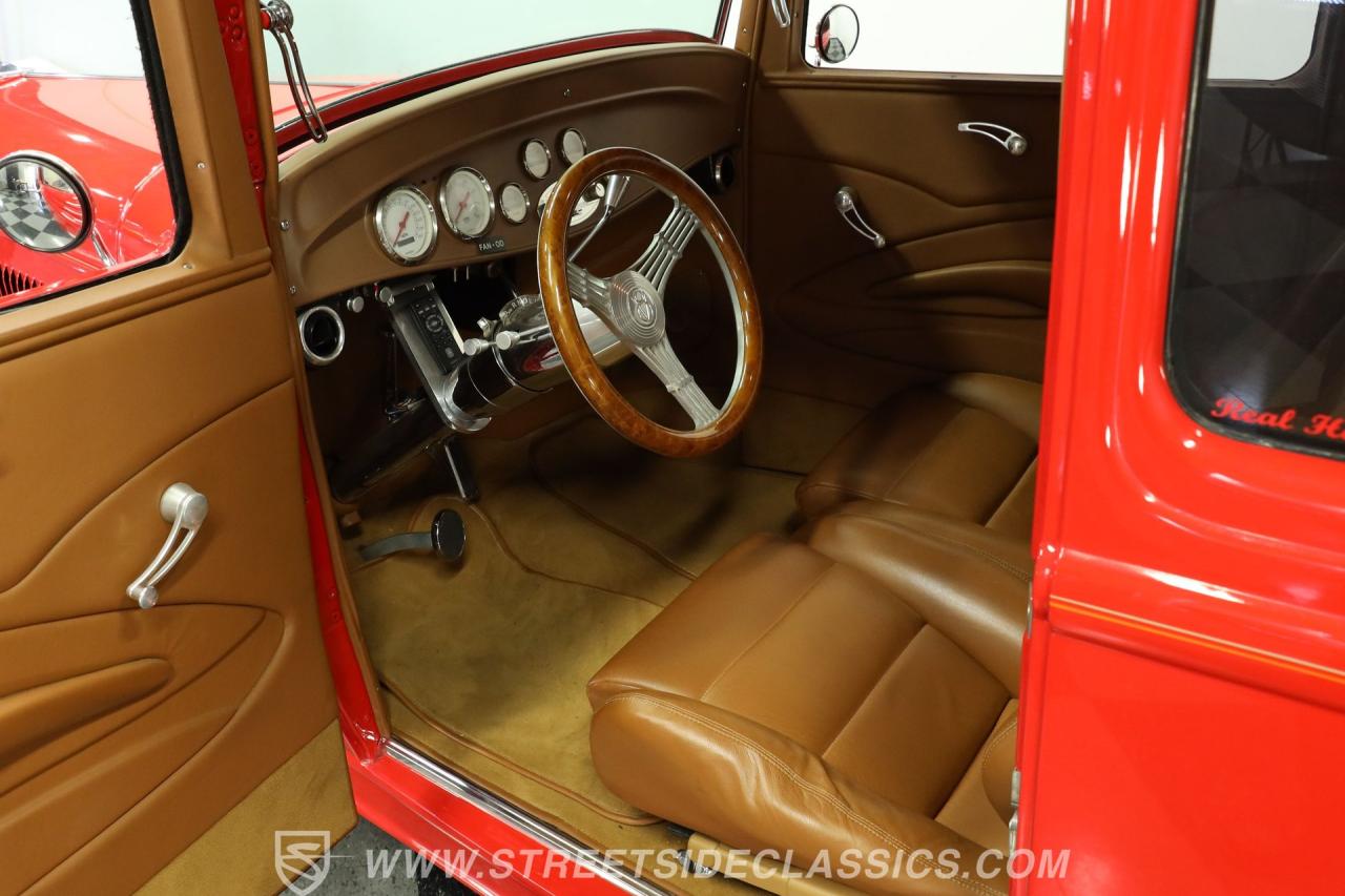 1932 Ford Tudor Streetrod