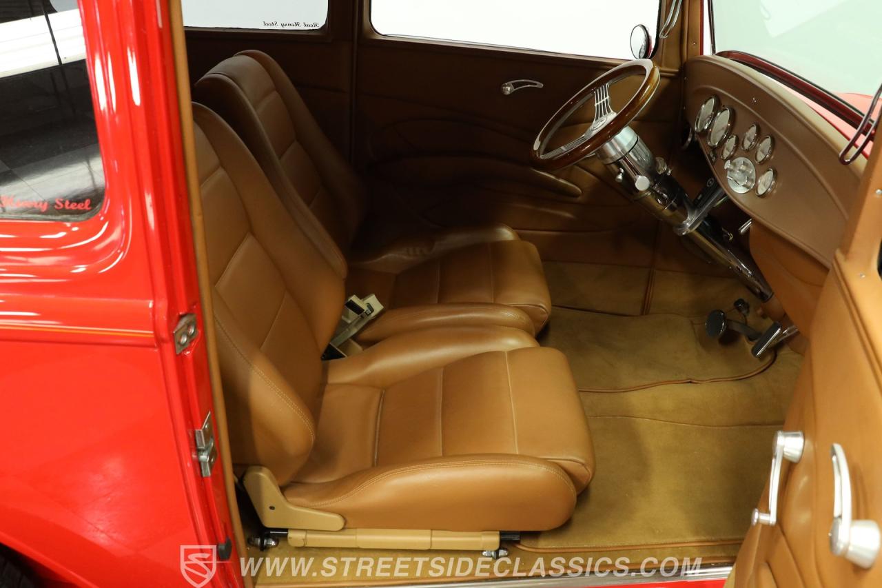 1932 Ford Tudor Streetrod