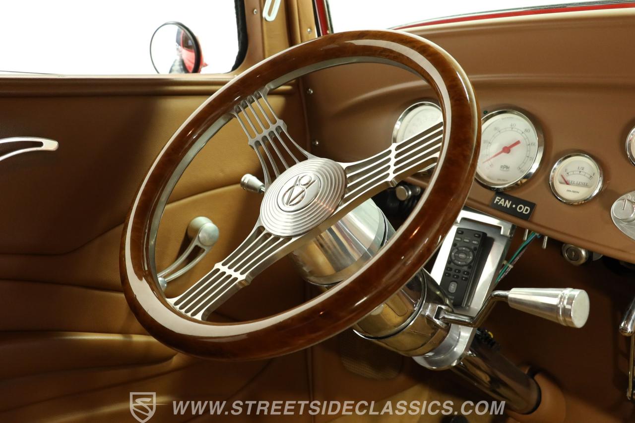 1932 Ford Tudor Streetrod