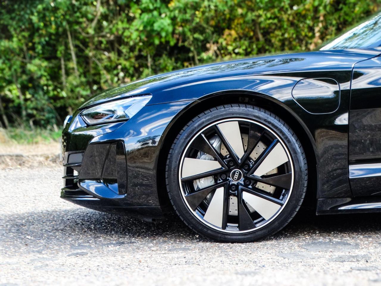 2023 Audi 93.4kWh Auto quattro 4dr