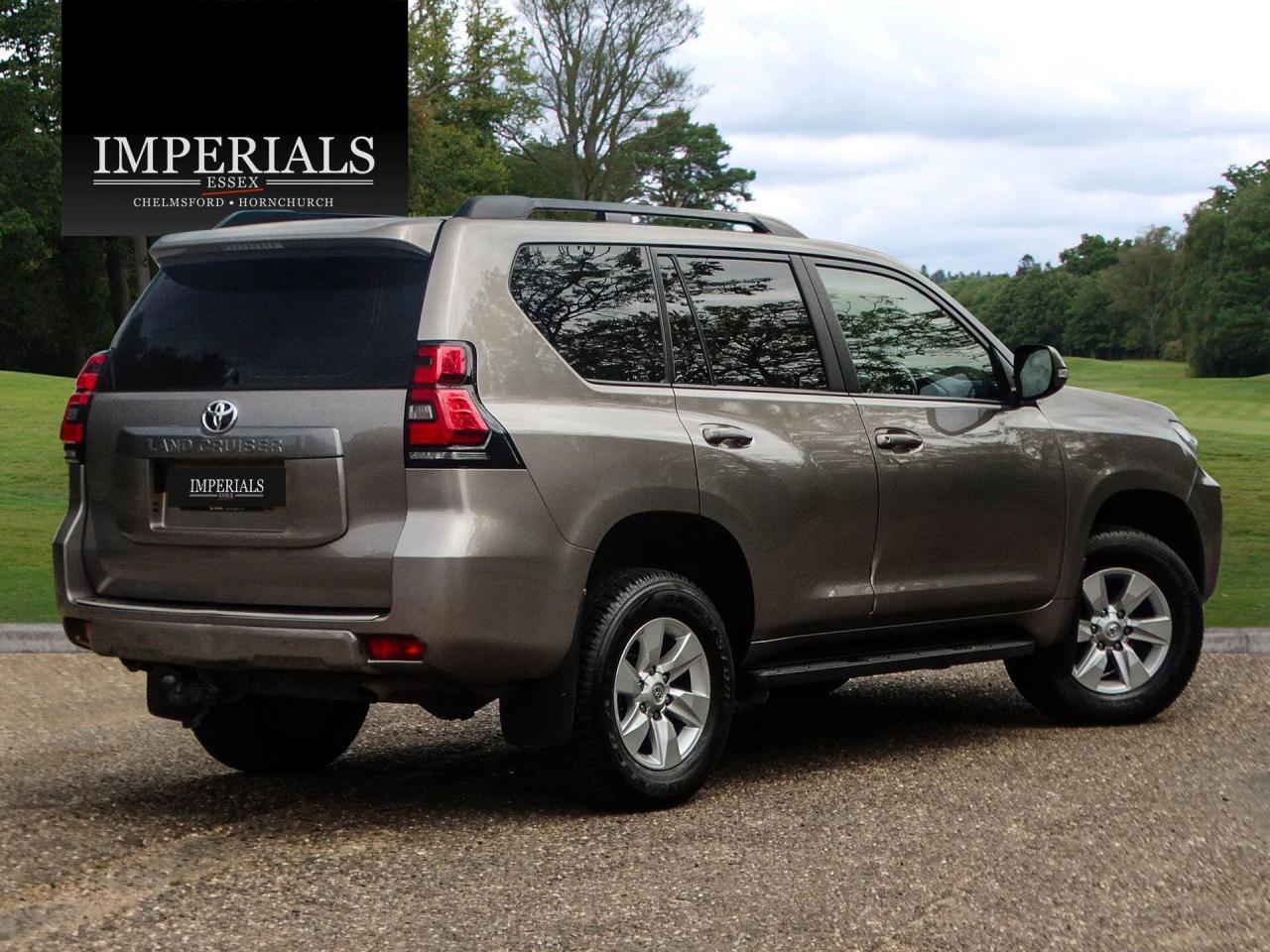 2022 Toyota 2.8D Active Auto 4WD Euro 6 (s/s) 5dr (7 Seat)
