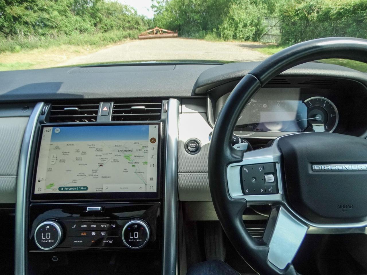 2023 Land Rover 3.0 D300 MHEV R-Dynamic SE Auto 4WD Euro 6 (s/s) 5dr