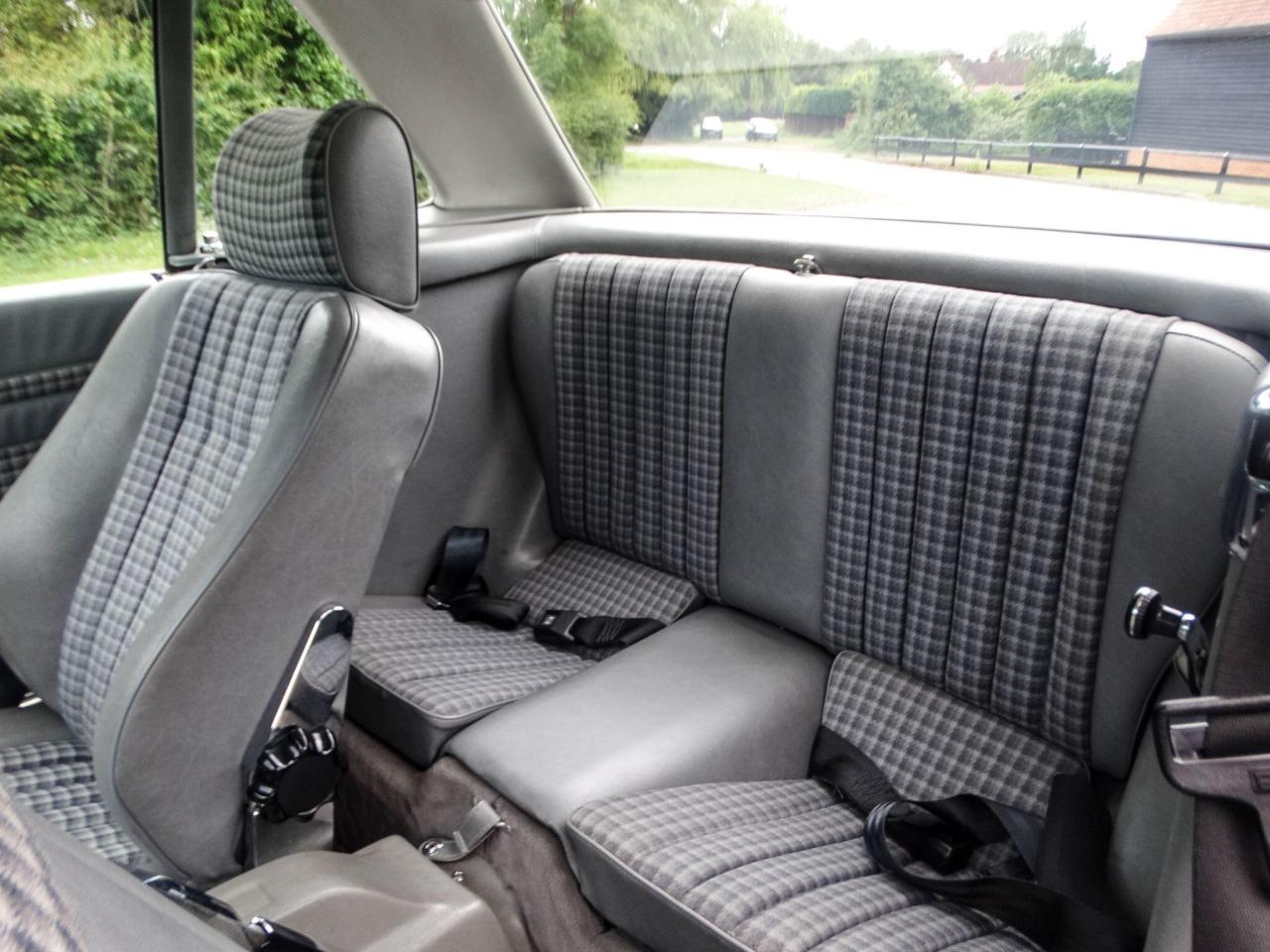 1986 Mercedes - Benz What's my car worth?