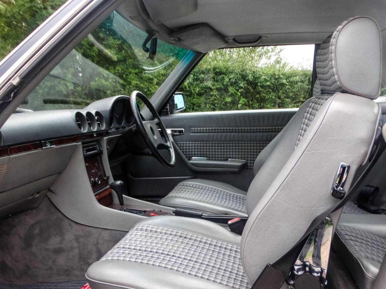 1986 Mercedes - Benz What's my car worth?