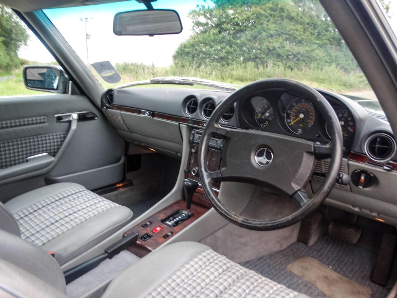 1986 Mercedes - Benz What's my car worth?