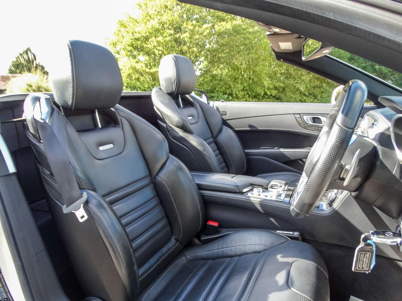 2013 Mercedes - Benz 5.5 SL63 V8 AMG SpdS MCT Euro 5 (s/s) 2dr