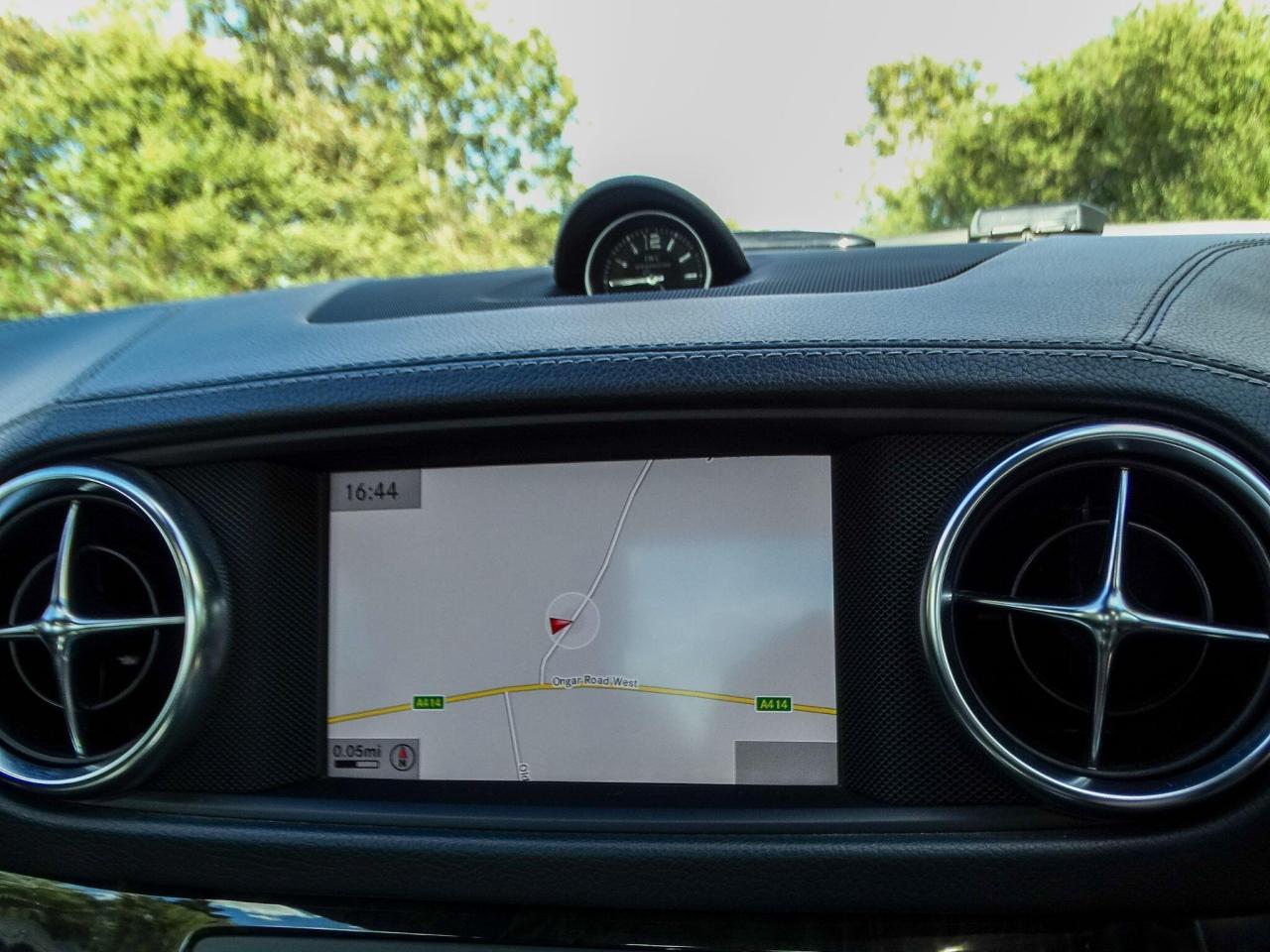 2013 Mercedes - Benz 5.5 SL63 V8 AMG SpdS MCT Euro 5 (s/s) 2dr