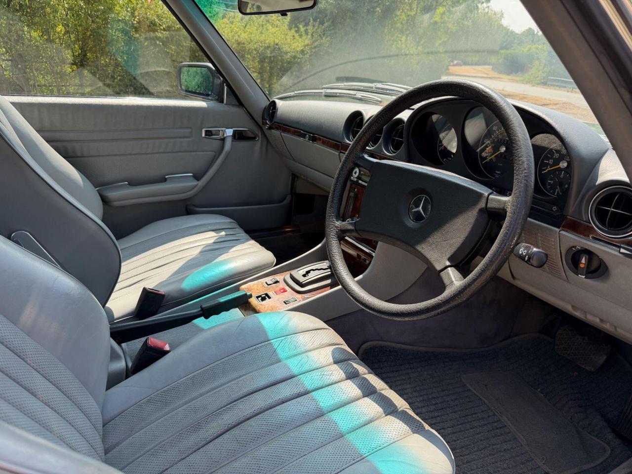 1985 Mercedes - Benz 3.8 SL 2dr