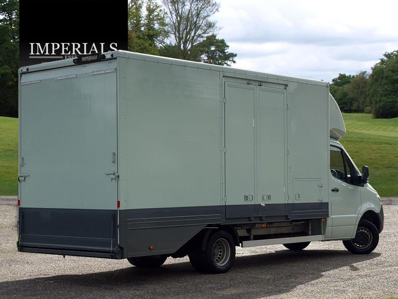 2019 Mercedes - Benz 2.1 516 CDI Chassis Cab 2dr Diesel G-Tronic+ RWD L2 Euro 6 (163 ps)