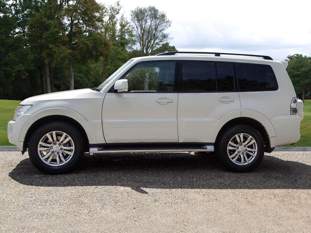 2014 Mitsubishi 3.2 DI-DC SG3 Auto 4WD Euro 5 5dr LWB