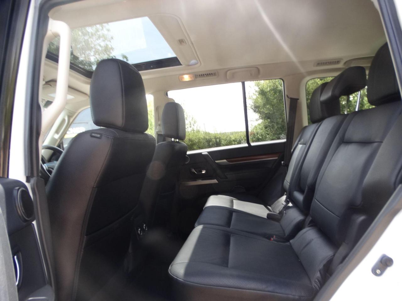 2014 Mitsubishi 3.2 DI-DC SG3 Auto 4WD Euro 5 5dr LWB