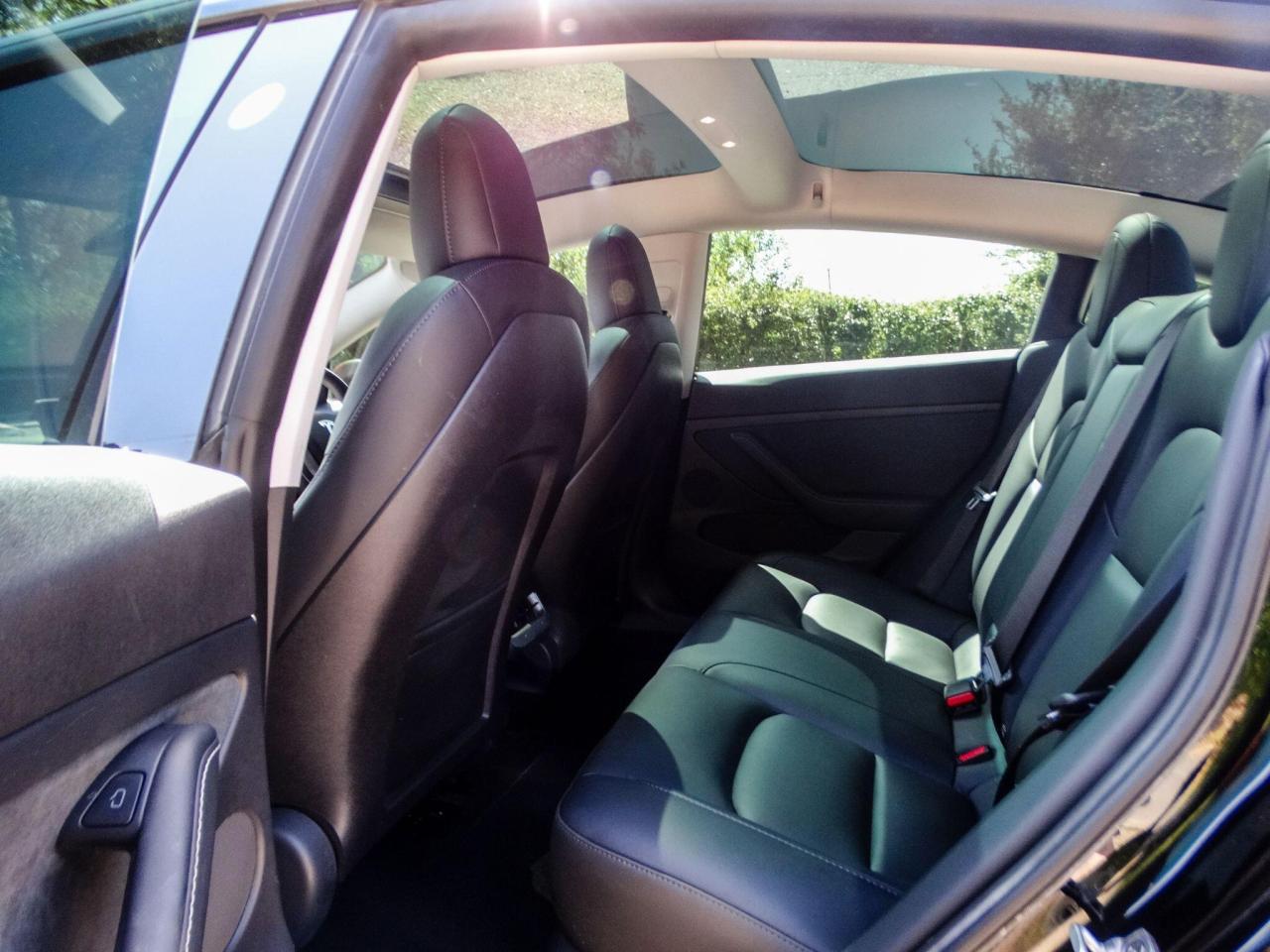 2023 Tesla Auto RWD 4dr