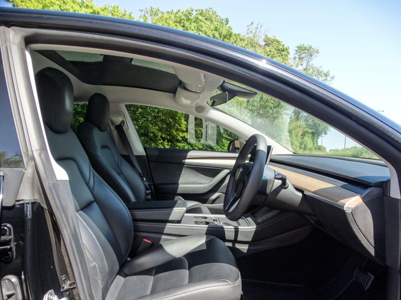 2023 Tesla Auto RWD 4dr