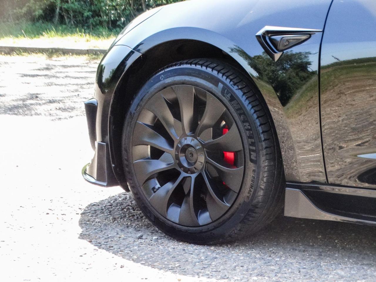 2023 Tesla Auto RWD 4dr