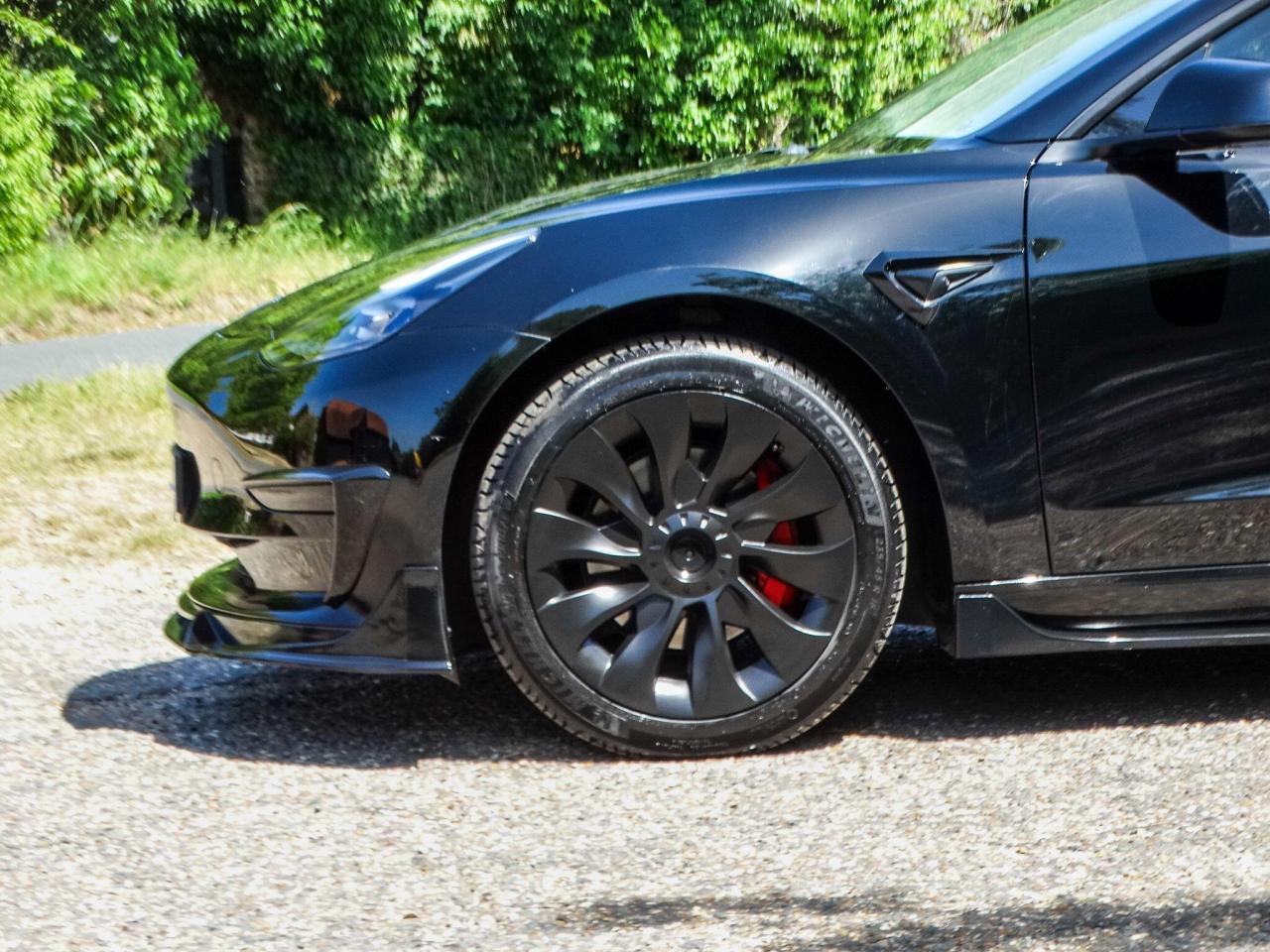 2023 Tesla Auto RWD 4dr