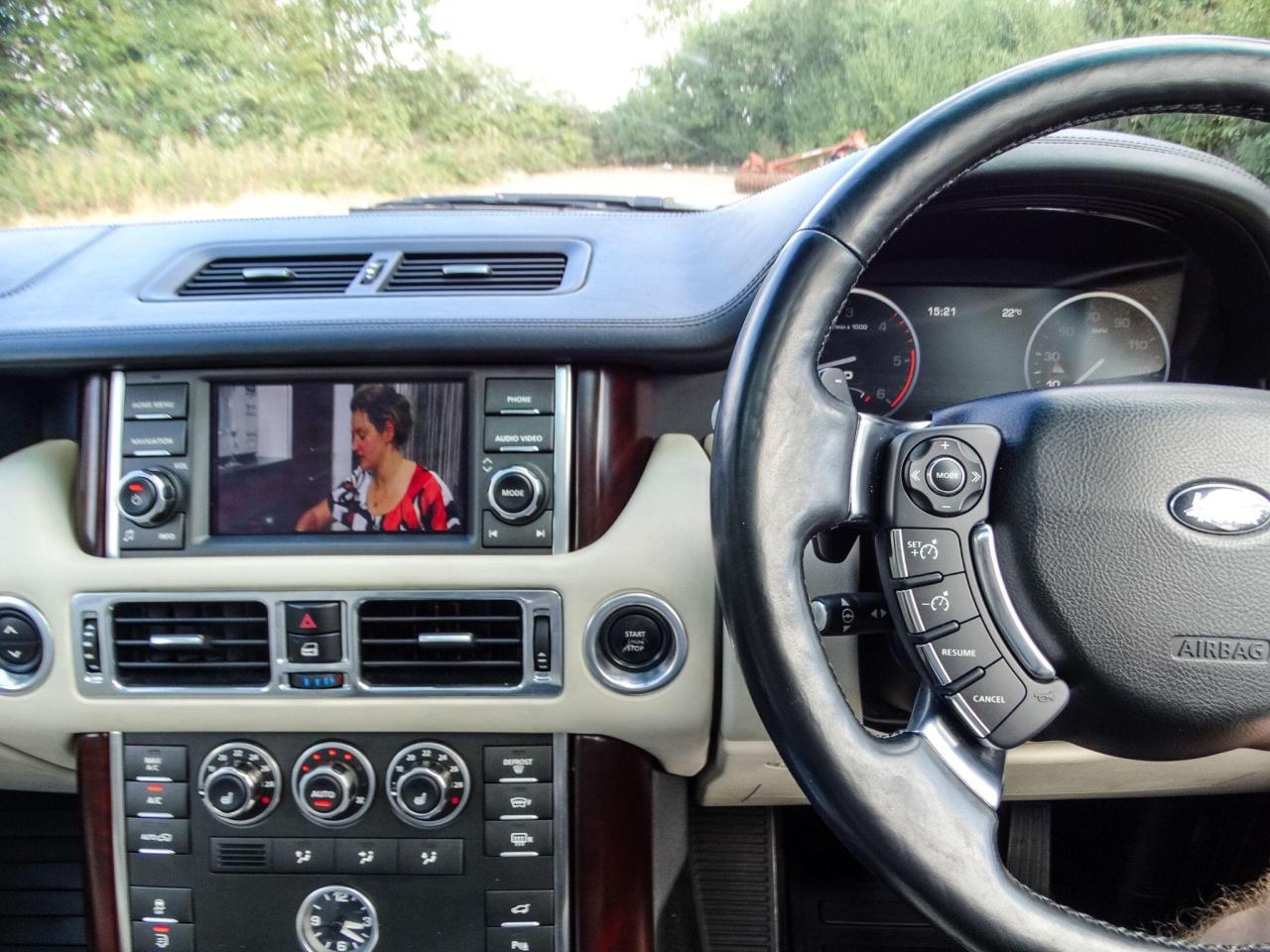 2010 Land Rover 4.4 TD V8 Vogue Auto 4WD Euro 5 5dr