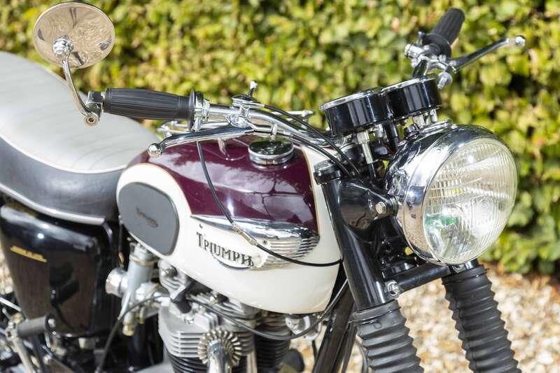 1967 Triumph BONNEVILLE T120