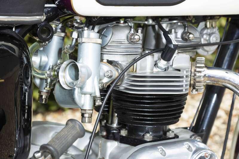 1967 Triumph BONNEVILLE T120