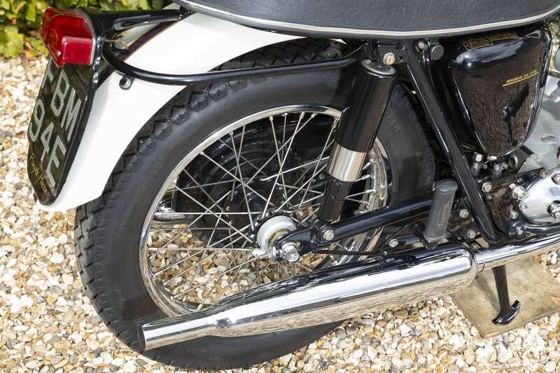 1967 Triumph BONNEVILLE T120