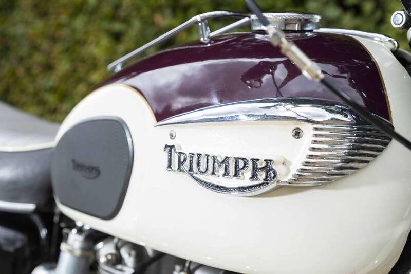 1967 Triumph BONNEVILLE T120