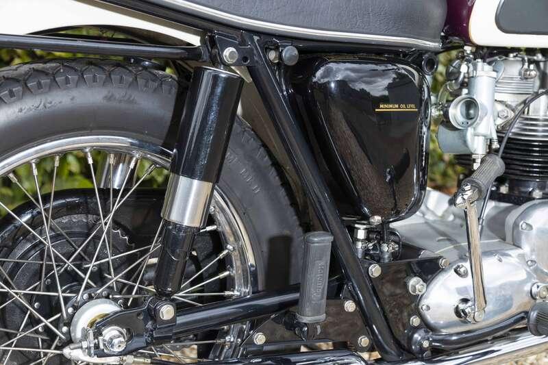 1967 Triumph BONNEVILLE T120