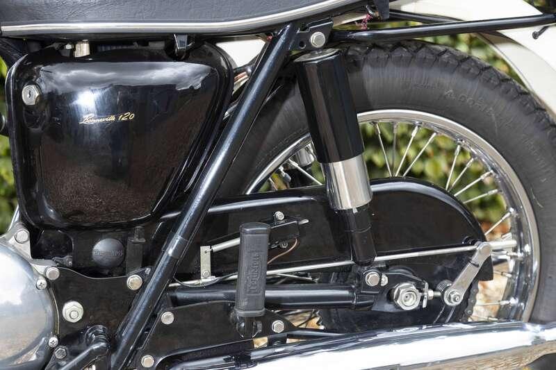 1967 Triumph BONNEVILLE T120