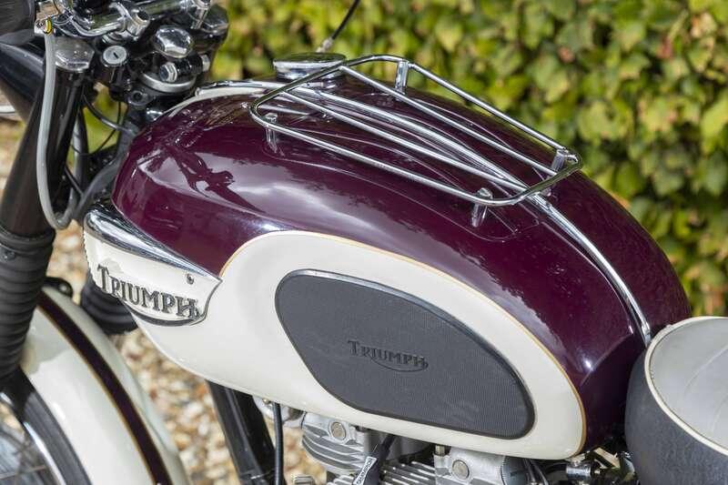 1967 Triumph BONNEVILLE T120