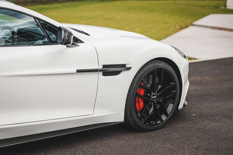 2015 Aston Martin Vanquish