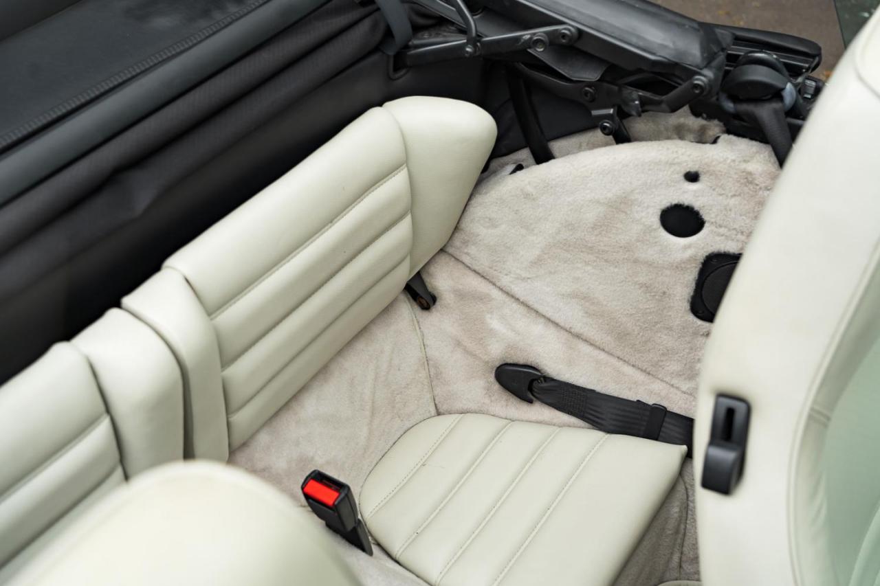 1990 Porsche 911 (964) CARRERA 2