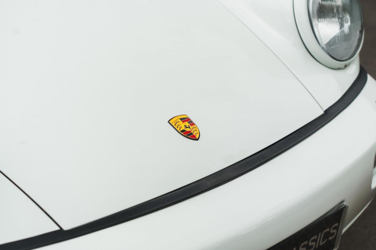 1990 Porsche 911 (964) CARRERA 2
