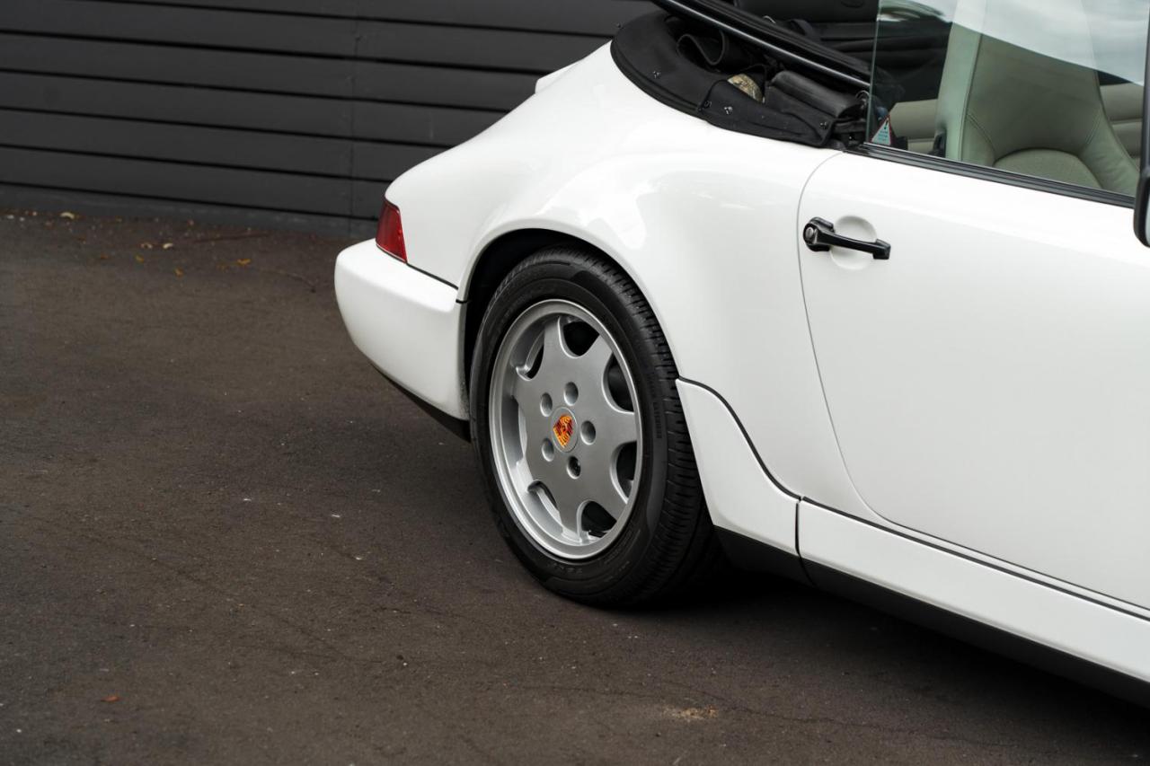 1990 Porsche 911 (964) CARRERA 2