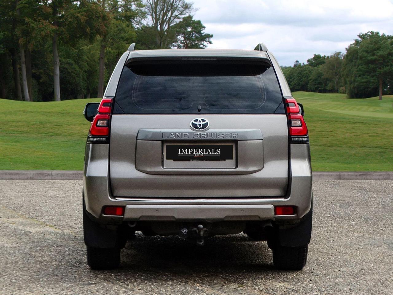 2022 Toyota 2.8D Active Auto 4WD Euro 6 (s/s) 5dr (7 Seat)